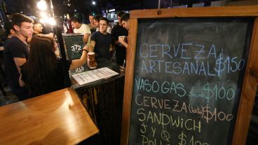 Paseo Pellegrini se transformó en una verdadera fiesta este sábado por la noche.