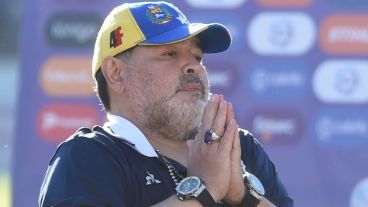 Diego dirigió 8 partidos y cosechó 9 puntos (3 ganados y 5 perdidos).