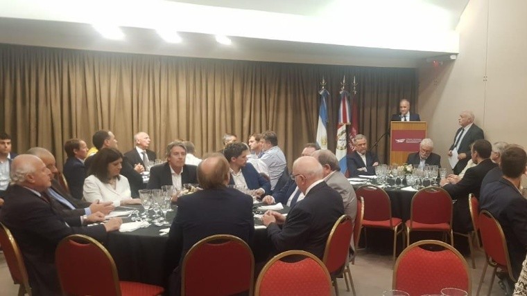 Franzioni habló en la cena anual de la delegación Santa Fe de la Cámara Argentina de Construcción.