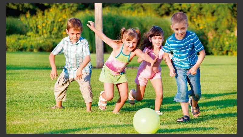 Relaciones de género y educación. Esbozo de un programa de acción.