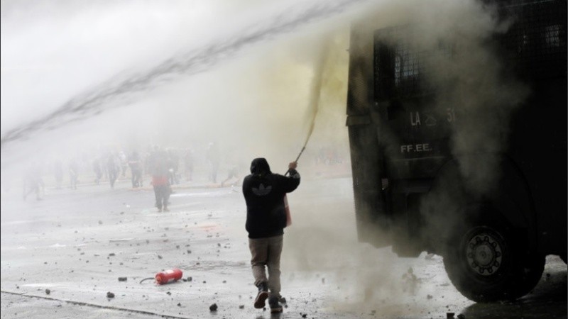 La ONU condenó la manera en que se usaron las armas no letales y el uso excesivo de la fuerza por parte de carabineros chilenos.