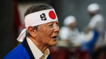 Postales de la noche inaugural de la fiesta de Colectividades.