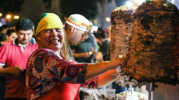 Postales de la noche inaugural de la fiesta de Colectividades.