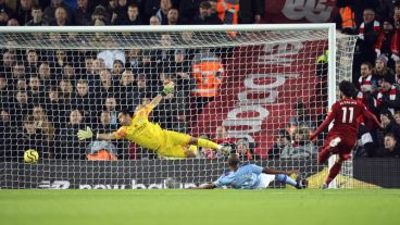 Salah marcó el segundo antes del primer cuarto de hora.