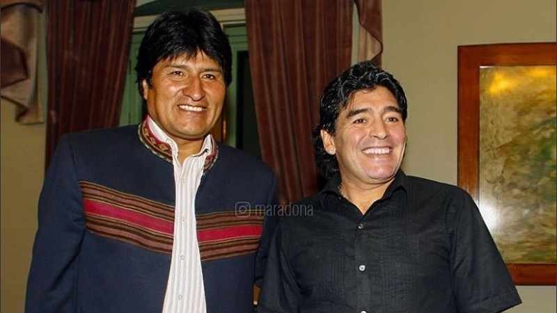 El dirigente boliviano y el ídolo argentino juntos, en 2008.
