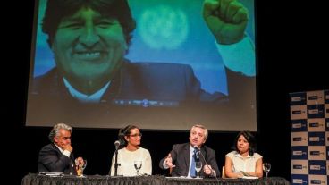 Alberto Fernández en la presentación del libro este lunes.