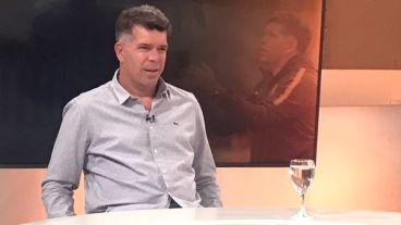 El Rifle estuvo en De 12 a 14 contando todo lo que vivió.