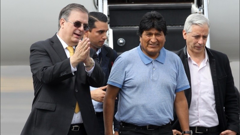 Evo Morales dejó México para pasar por Cuba. 