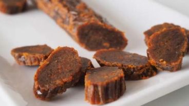 Su nombre causa revuelo al relacionarlo con este clásico embutido.