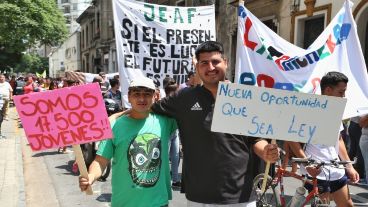 El proyecto para convertir en ley el programa está frenado en la Legislatura.