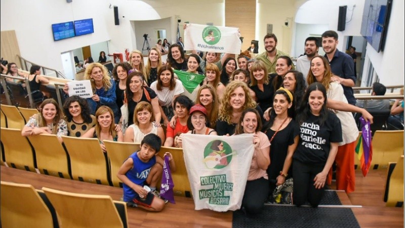 Festejo en el Concejo este jueves. 