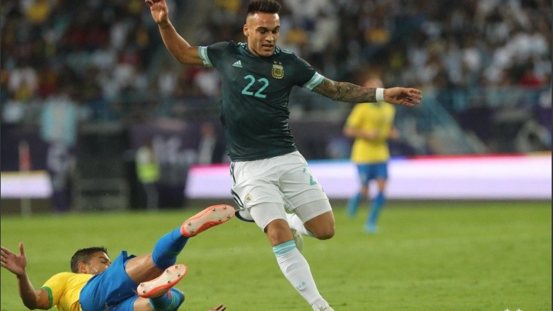 Lautaro Martínez fue una topadora en el ataque de Argentina. 