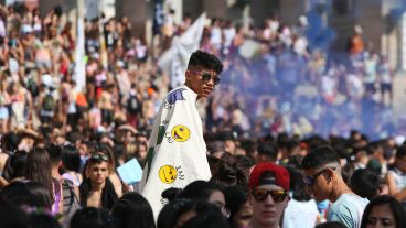 El banderazo estudiantil de este año en el Monumento.