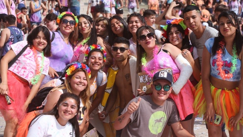 El banderazo estudiantil de este año en el Monumento.