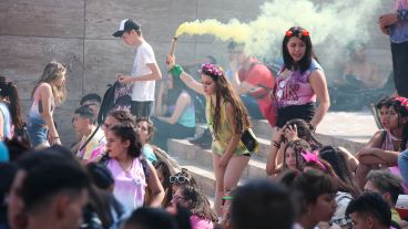 El banderazo estudiantil de este año en el Monumento.