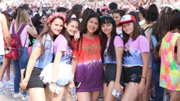 El banderazo estudiantil de este año en el Monumento.