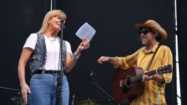 Rodenas leyó un discurso para saludar a su amigo.