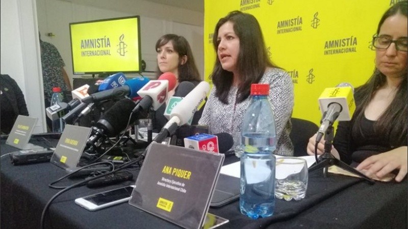 Amnistía Chile presentó un informe con imágenes de la violenta represión en ese país.