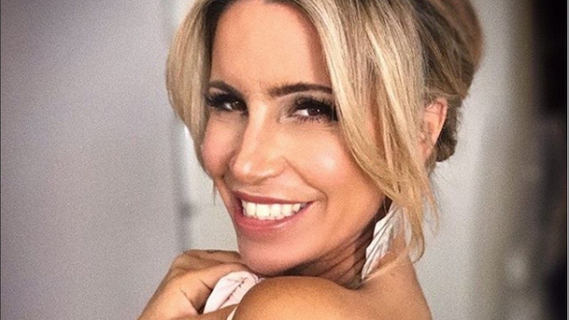 Flor Peña mostró cómo se prepara para hacer de jurado. 