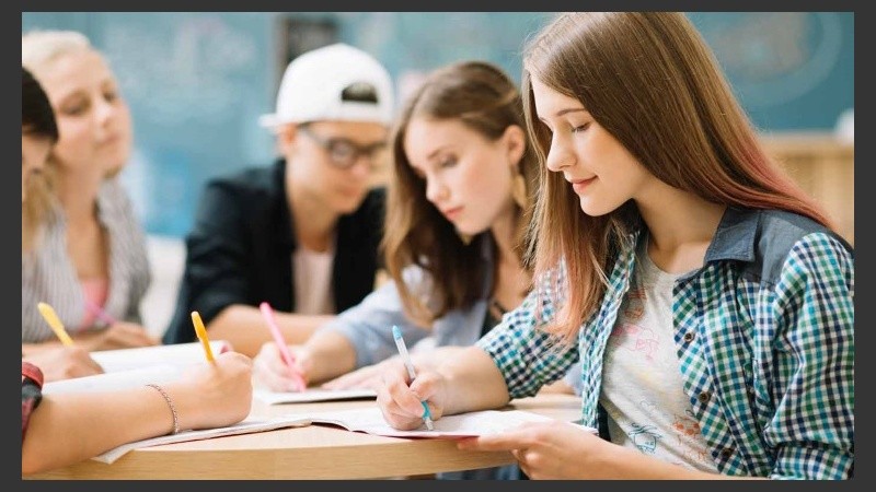 Un promedio de 12 egresados por cada 100 alumnos.