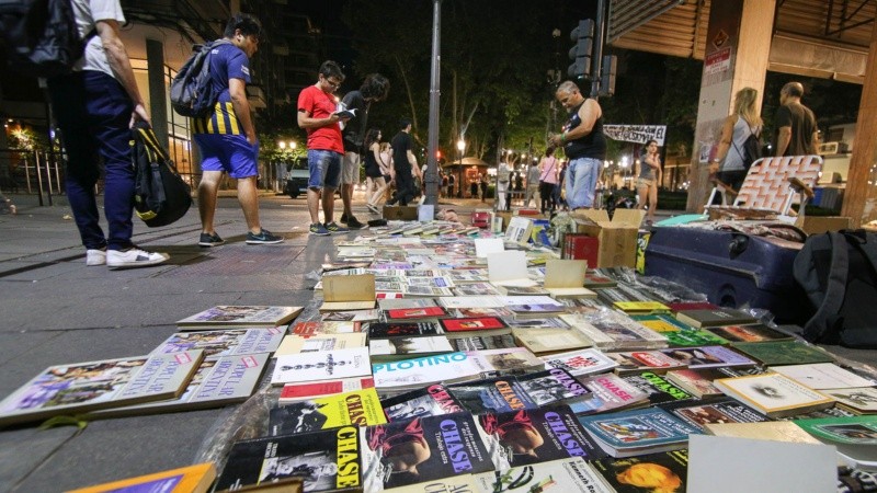 Otra buena respuesta de los rosarinos al encuentro con los libros.