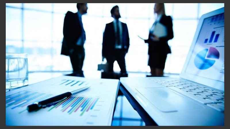 Jueves 5 de diciembre en la UCEL.