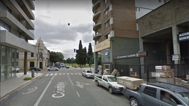 La esquina en la que robó el peligroso delincuente este viernes. 