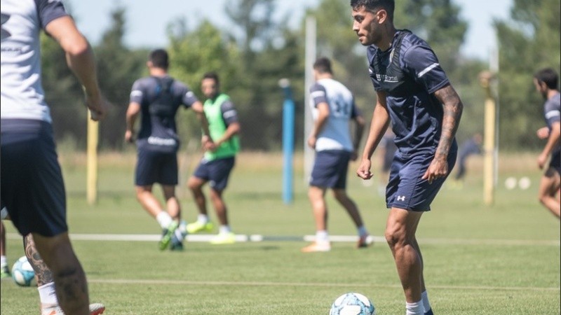 Rosario Central en el último entrenamiento antes de viajar.