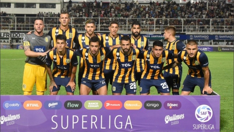 Los once auriazules que iniciaron el encuentro en Santiago del Estero.