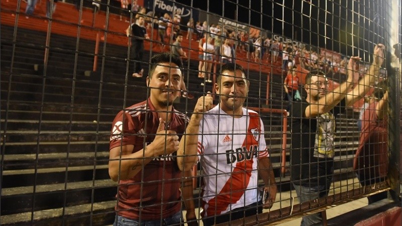 Poco y nada. La tribuna millonaria, despoblada.