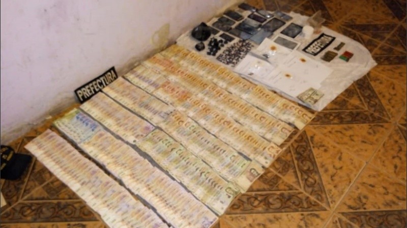 Los elementos incautados en los operativos.