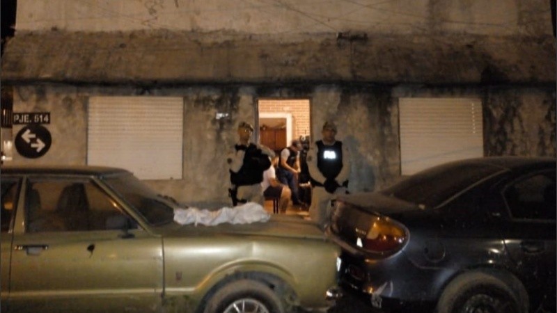 Los elementos incautados en los operativos.