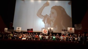 Angustiante reclamo en el cine público El Cairo.