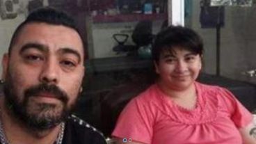 La pareja que ahora es investigada por falsear un embarazo.