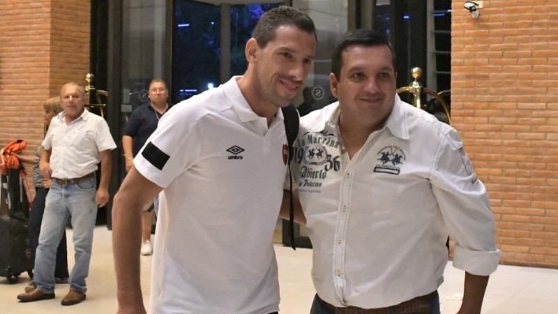 Newell's arribó a Tucumán y quedó concentrado.