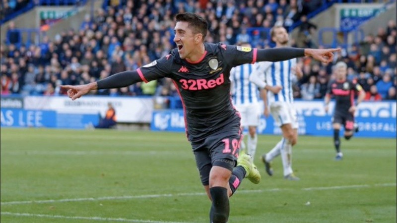 El español Pablo Hernández anotó uno de los dos goles de la victoria.