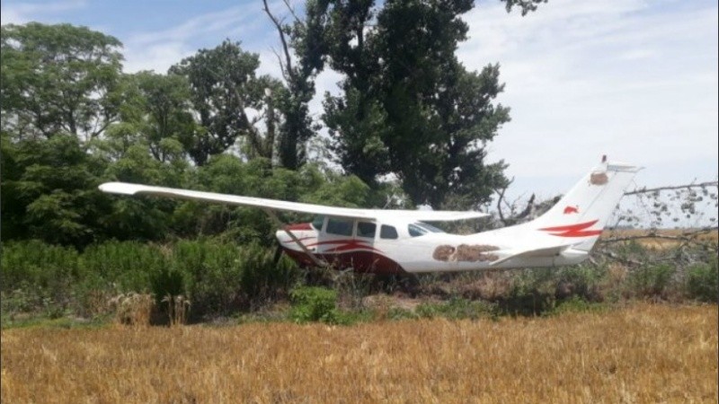 La aeronave estaba a un kilómetro de la autopista Rosario-Santa Fe.