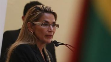 Áñez retomó fanáticamente la simbología religiosa en los actos de gobierno.