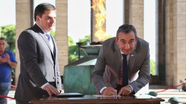 El momento más emocionantes: la firma.