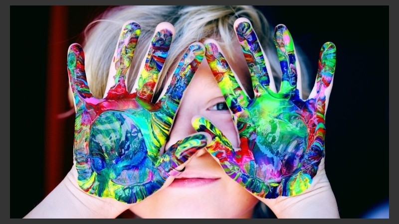 Múltiples lenguajes para las infancias. Instalaciones y dispositivos lúdicos.