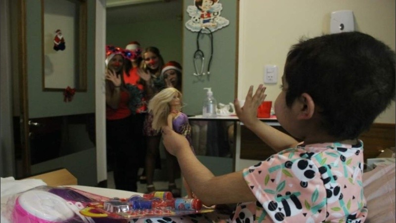 Los juguetes recolectados por Armonía Solidaria son distribuidos en los hospitales de Niños Víctor J. Vilela y Zona Norte.