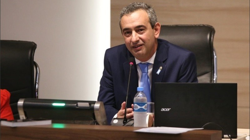 Javkin dio un discurso ante los ediles.