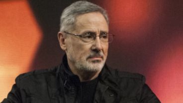 "Tiene que haber una Ley de policías con una nueva carrera", dijo Sain en la asunción de Perotti.