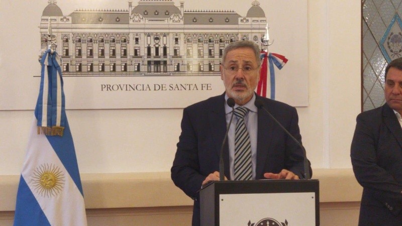 El flamante ministro de Seguridad, Marcelo Saín, en conferencia de prensa. 