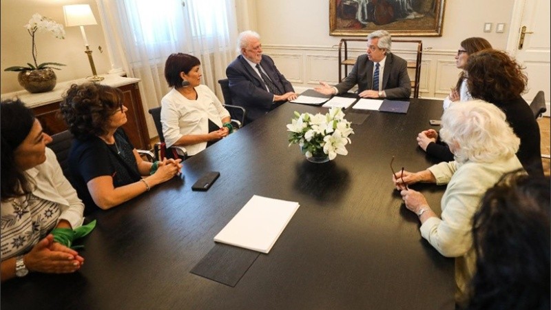 Ginés González García se reunió con el presidente y la ministra de las Mujeres,Géneros y Diversidad.