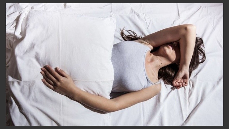 Estudios comprobaron que las mujeres que consumían más verduras y frutas tenían menos probabilidades de sufrir insomnio.