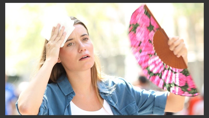 El golpe de calor sobreviene cuando el cuerpo no puede regular su temperatura.