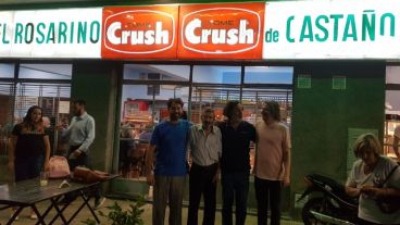 Los hermanos Castaño y Avalle en la reapertura.