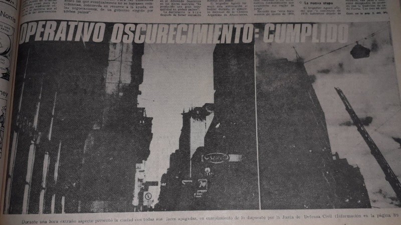 La tapa de La Capital del día 10 incluyó fotos del operativo.