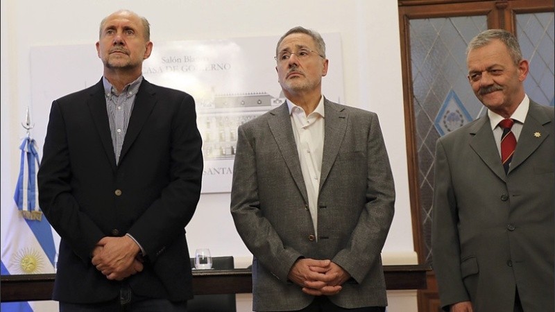 Perotti, Saín y el jefe de la Policía provincial.